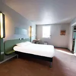 Ibis Budget Caen Porte De Bretagne Hotel 2*