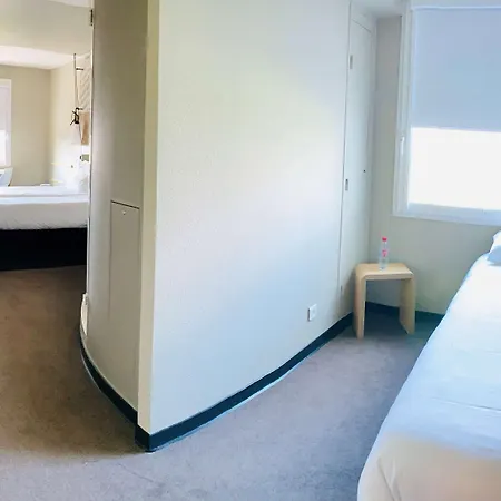 Hotel Ibis Budget Caen Porte De Bretagne 2*
