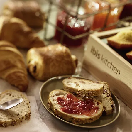 Ibis Budget Caen Porte De Bretagne Hotel