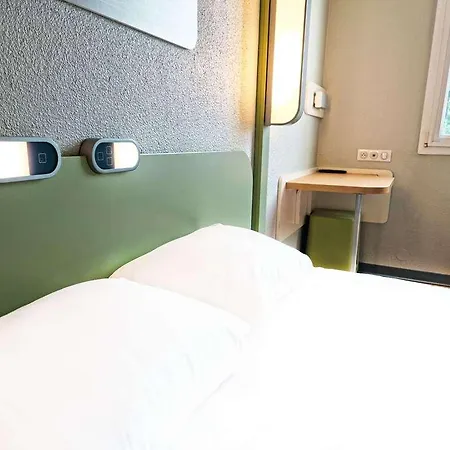 酒店 卡昂布雷塔格尼宜必思快捷酒店 2*