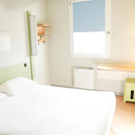 Ibis Budget Caen Porte De Bretagne 2*