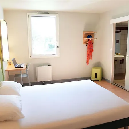 Ibis Budget Caen Porte De Bretagne Hotel