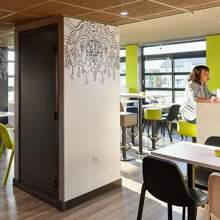 酒店 卡昂布雷塔格尼宜必思快捷酒店 奥登河畔的布雷特维尔