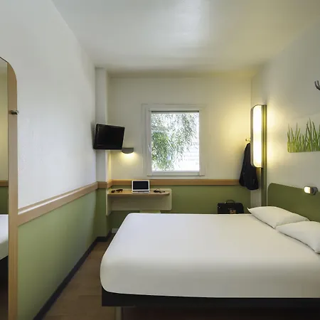Ibis Budget Caen Porte De Bretagne Hotel