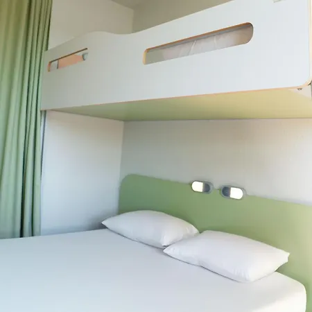 Ibis Budget Caen Porte De Bretagne Отель