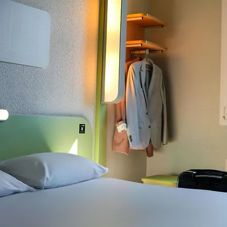 Hotel Ibis Budget Caen Porte De Bretagne 2*