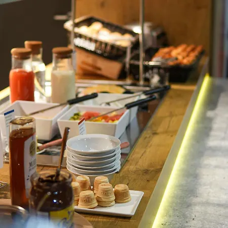 Ibis Budget Caen Porte De Bretagne מלון Bretteville-sur-Odon