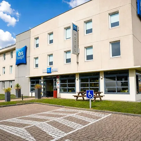 Отель Ibis Budget Caen Porte De Bretagne Bretteville-sur-Odon