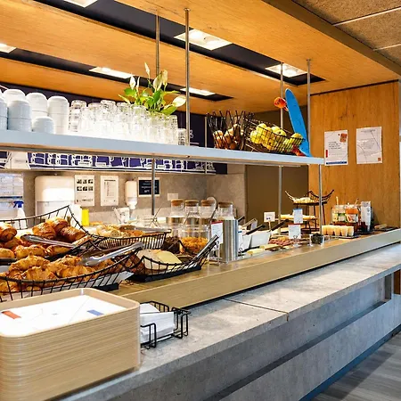 Ibis Budget Caen Porte De Bretagne 2*