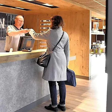 Ibis Budget Caen Porte De Bretagne 2* بريتفيل - سور - أودون