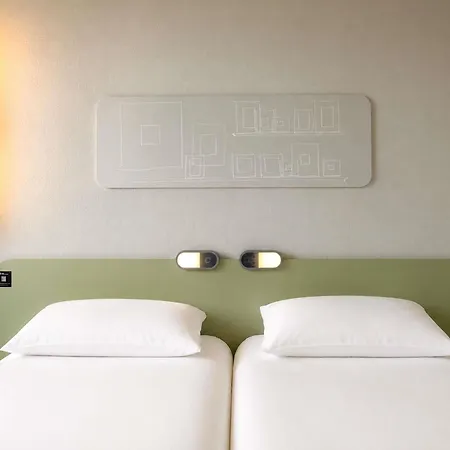 Otel Ibis Budget Caen Porte De Bretagne
