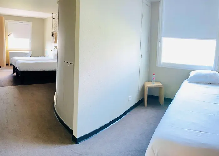 Hotel Ibis Budget Caen Porte De Bretagne 2*