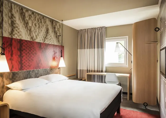Ibis Budget Caen Porte De Bretagne Отель 2*