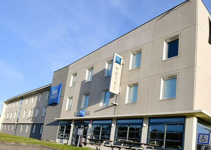 Hotel Ibis Budget Caen Porte De Bretagne 2*