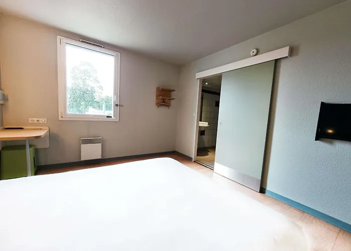 Отель Ibis Budget Caen Porte De Bretagne