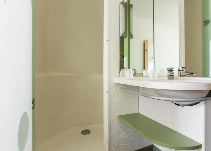 Отель Ibis Budget Caen Porte De Bretagne Bretteville-sur-Odon