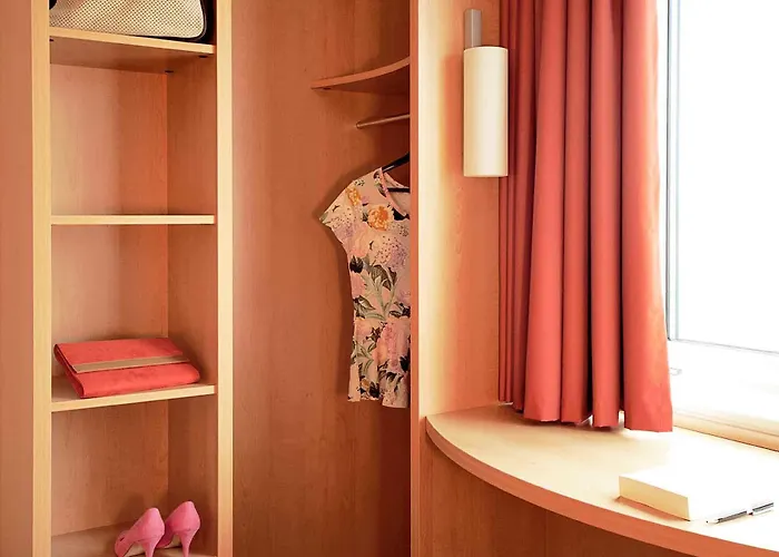 Ibis Budget Caen Porte De Bretagne Hotel