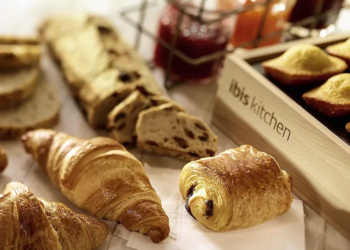 Отель Ibis Budget Caen Porte De Bretagne 2*