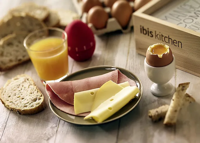 Отель Ibis Budget Caen Porte De Bretagne 2*